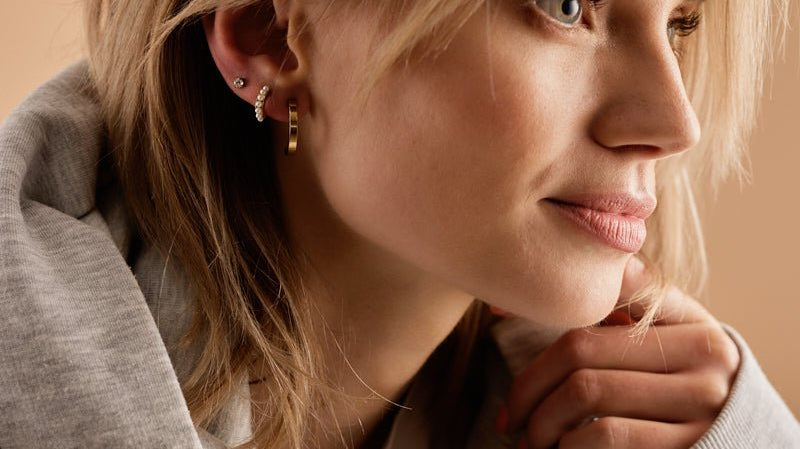 Ontdek de Najaarscollectie 2024 nieuwe titanium en medical plastic oorbellen - Huidvriendelijkesieraden