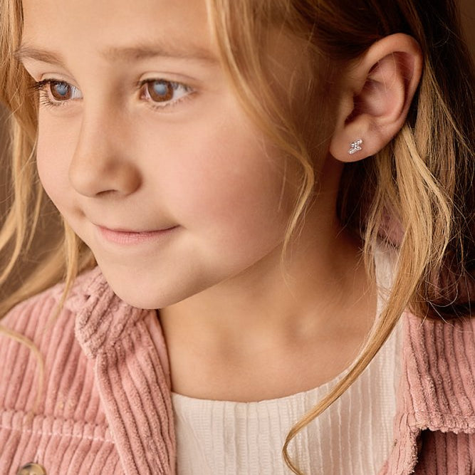 Blomdahl medical plastic oorbellen bliksem crystal – 8 mm - Staartjes en Strikjes