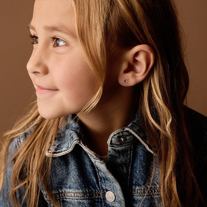 Blomdahl medical plastic oorbellen bliksem zwart – 8 mm