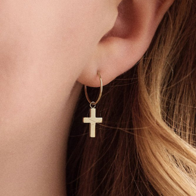 Blomdahl titanium goudkleurige oorringen met kruisje – 14 mm