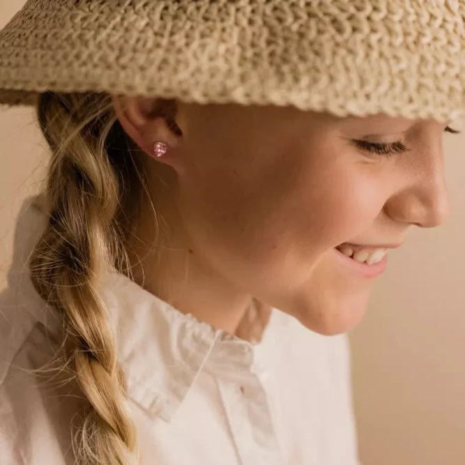 Oorbellen Blomdahl medical plastic hartje licht roze (incl. achterkantjes) - Staartjes en Strikjes