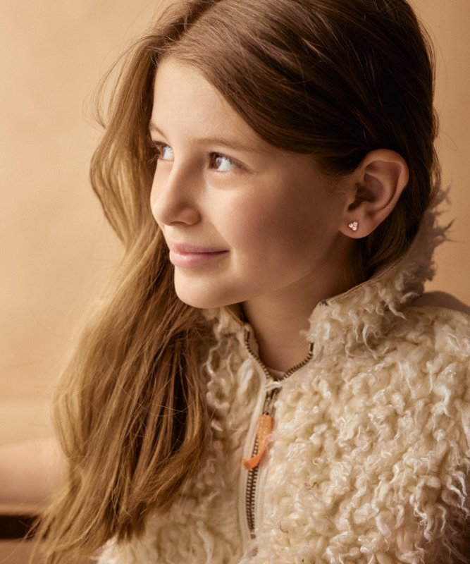 Oorbellen Blomdahl medical plastic klavertje crystal (incl. achterkantjes) - Staartjes en Strikjes