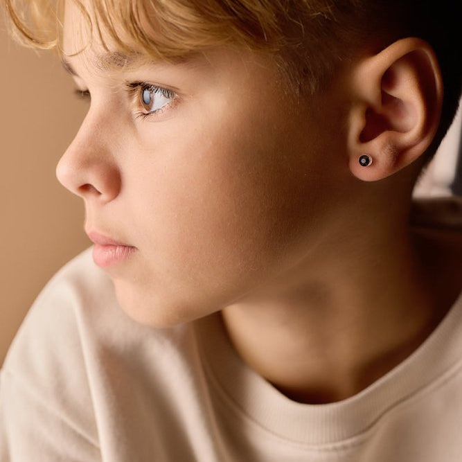 Oorbellen Blomdahl medical plastic knopje zwart 6 mm.