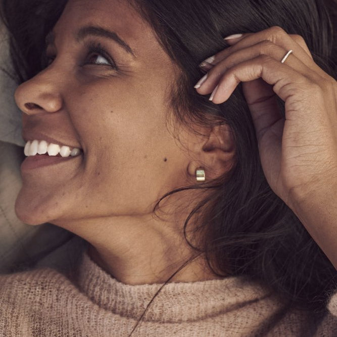 Oorbellen Blomdahl titanium boog goudkleurig 10 mm. (incl. achterkantjes)