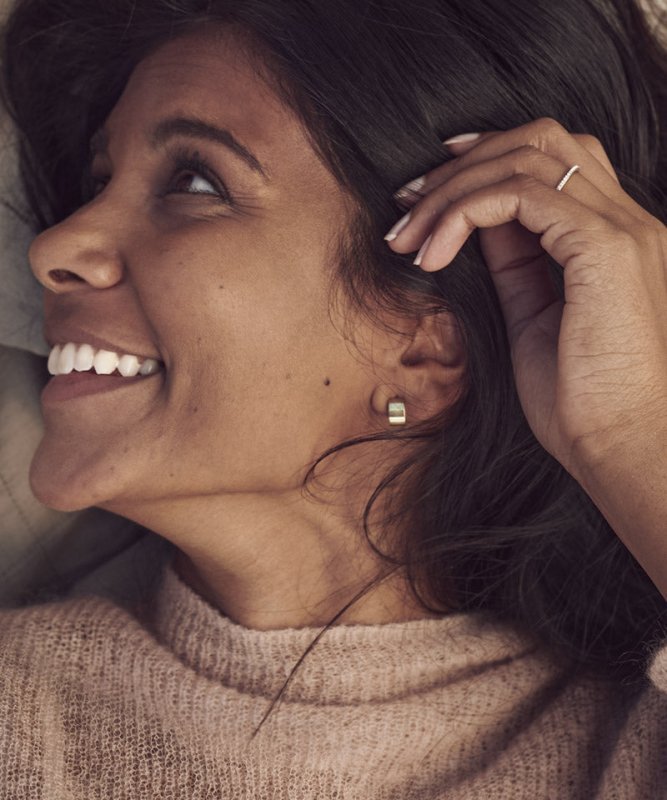 Oorbellen Blomdahl titanium boog goudkleurig 10 mm. (incl. achterkantjes)