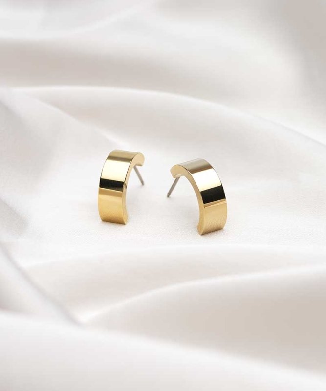 Oorbellen Blomdahl titanium boog goudkleurig - 15 mm - Staartjes en Strikjes
