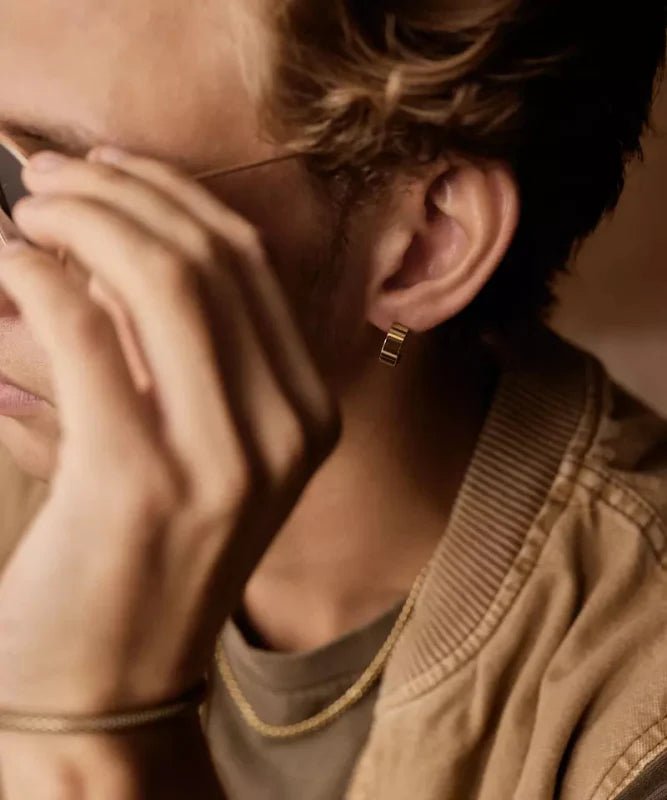 Oorbellen Blomdahl titanium boog goudkleurig 15 mm (incl. achterkantjes)