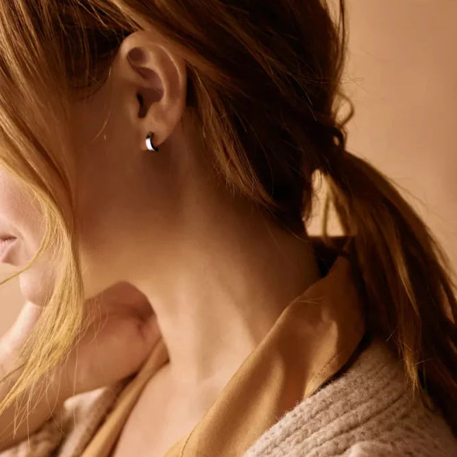 Oorbellen Blomdahl titanium boogje zilverkleurig 10 mm (incl. achterkantjes) - Staartjes en Strikjes