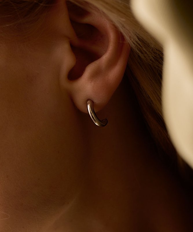 Oorbellen Blomdahl titanium boogje zilverkleurig 15 mm (incl. achterkantjes)