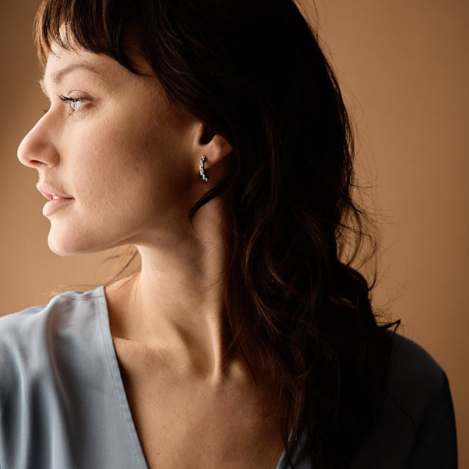 Oorbellen Blomdahl titanium boogjes – 15 mm met pareltjes/kristallen