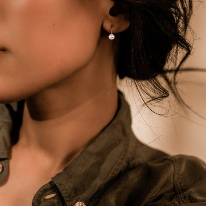 Oorbellen Blomdahl titanium hanger crystal (incl. achterkantjes) - Staartjes en Strikjes