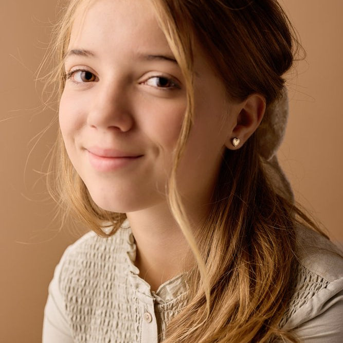 Oorbellen Blomdahl titanium hartje goudkleurig crystal 8 mm. (incl. achterkantjes)