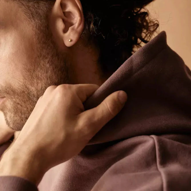 Oorbellen Blomdahl titanium knopje 4 mm. goudkleurig (incl. achterkantjes) - Staartjes en Strikjes