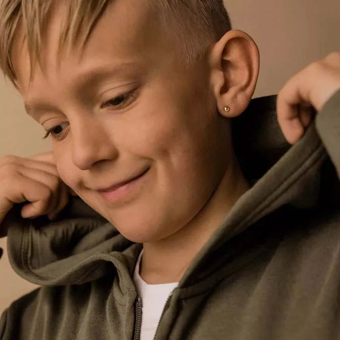 Oorbellen Blomdahl titanium knopje 4 mm. goudkleurig (incl. achterkantjes) - Staartjes en Strikjes