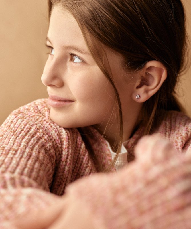 Oorbellen Blomdahl titanium knopje 5 mm. zirconiasteentje (incl. achterkantjes) - Staartjes en Strikjes