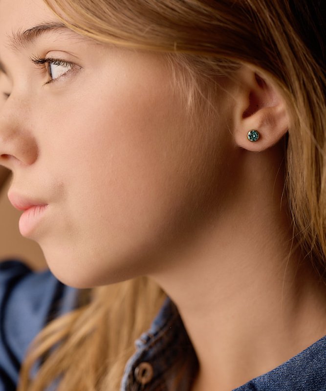 Oorbellen Blomdahl titanium knopje 6 mm. crystal turqoise (incl. achterkantjes)