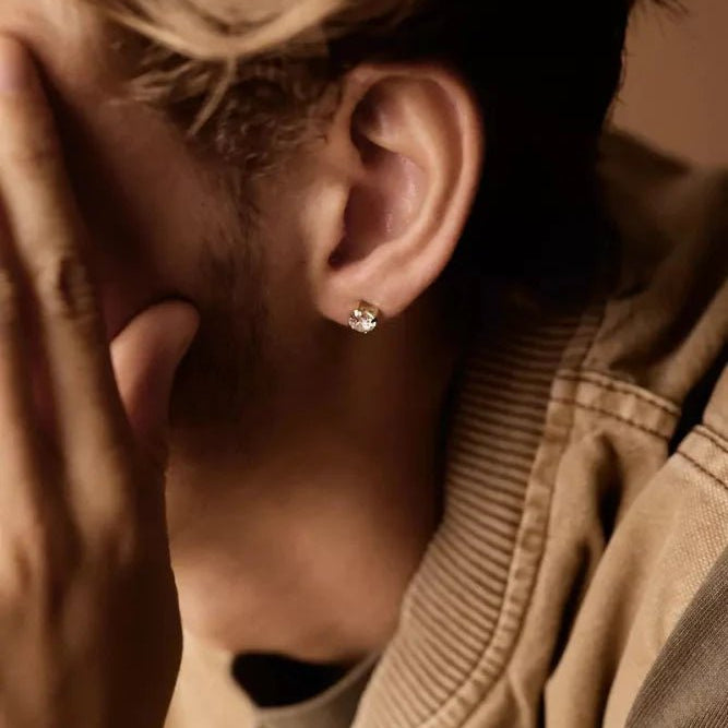 Oorbellen Blomdahl titanium knopje 7 mm. zirconiasteentje goudkleurig warm shiner (incl. achterkantjes)