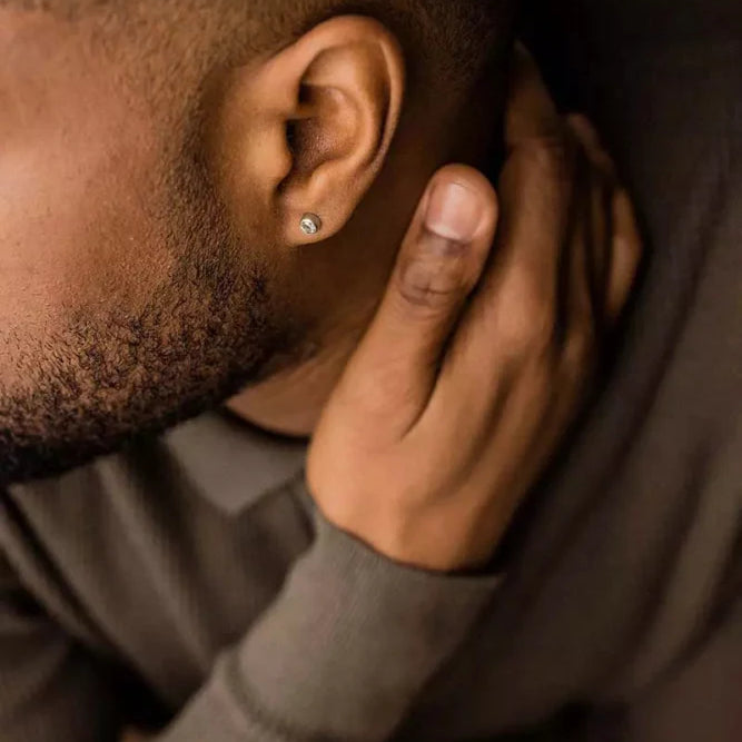 Oorbellen Blomdahl titanium knopje crystal 5 mm. (incl. achterkantjes) - Staartjes en Strikjes