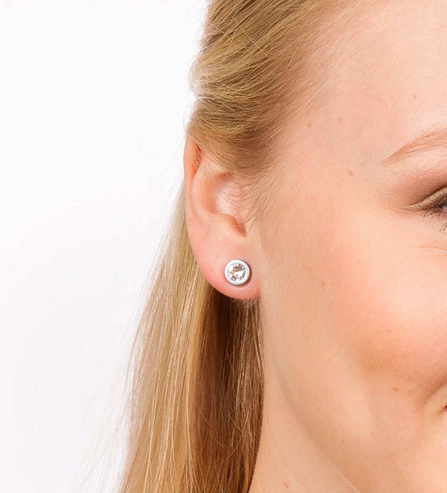 Oorbellen Blomdahl titanium knopje crystal 8 mm. (incl. achterkantjes)