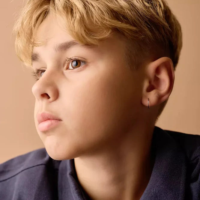 Oorbellen Blomdahl titanium oorringen 12 mm. - Staartjes en Strikjes