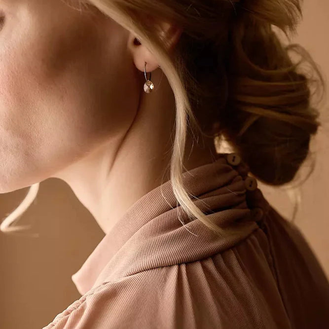 Oorbellen Blomdahl titanium oorringen 14 mm. druppel golden shadow - Staartjes en Strikjes