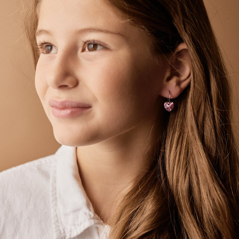 Oorbellen Blomdahl titanium oorringen 14 mm. hartje roze