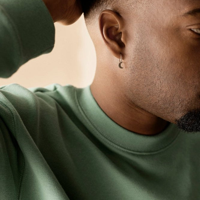 Oorbellen Blomdahl titanium oorringen 14 mm. met maan - Staartjes en Strikjes