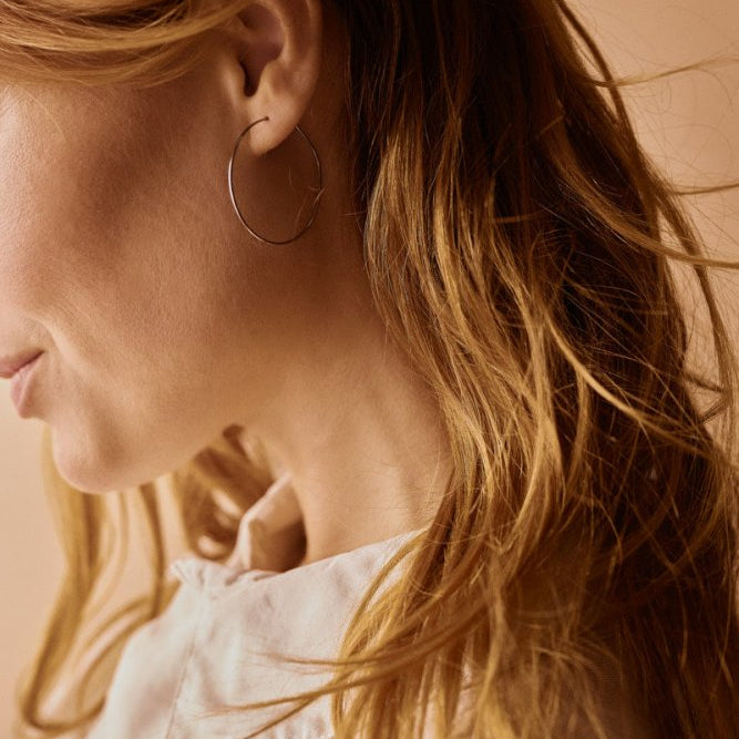 Oorbellen Blomdahl titanium oorringen extra groot 35 mm. - Staartjes en Strikjes