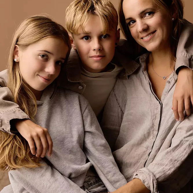 Oorbellen Blomdahl titanium parel 8 mm. (incl. achterkantjes) - Staartjes en Strikjes