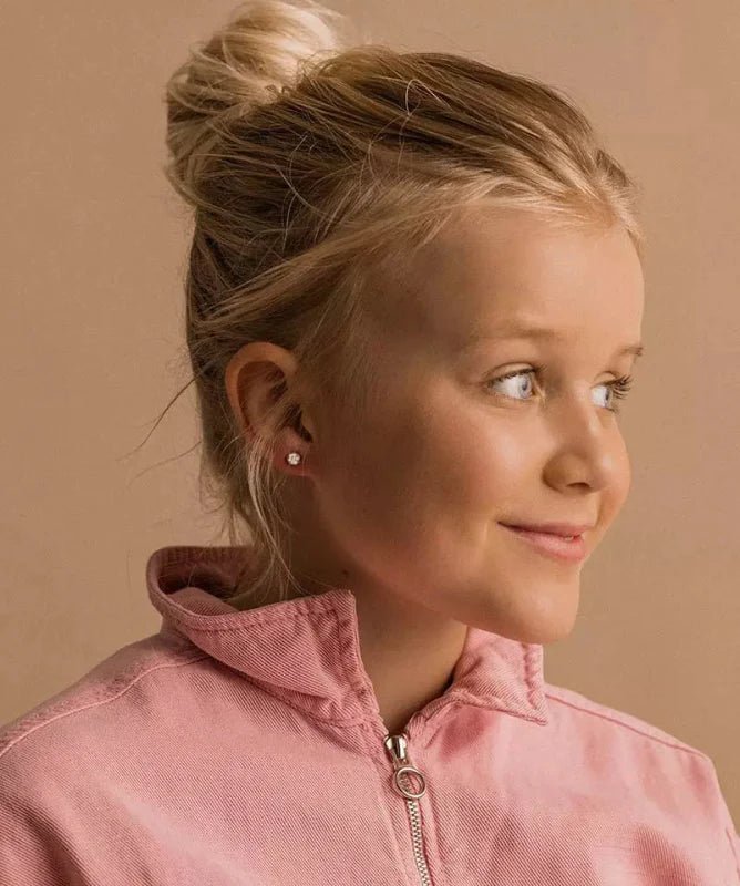 Oorbellen Blomdahl titanium rondje goudkleurig met crystal (incl. achterkantjes)