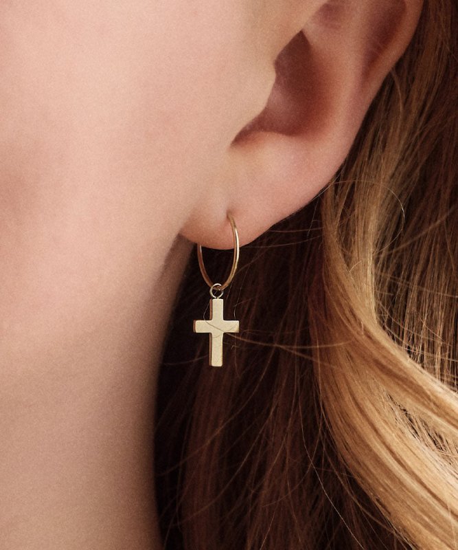 Blomdahl titanium goudkleurige oorringen met kruisje – 14 mm