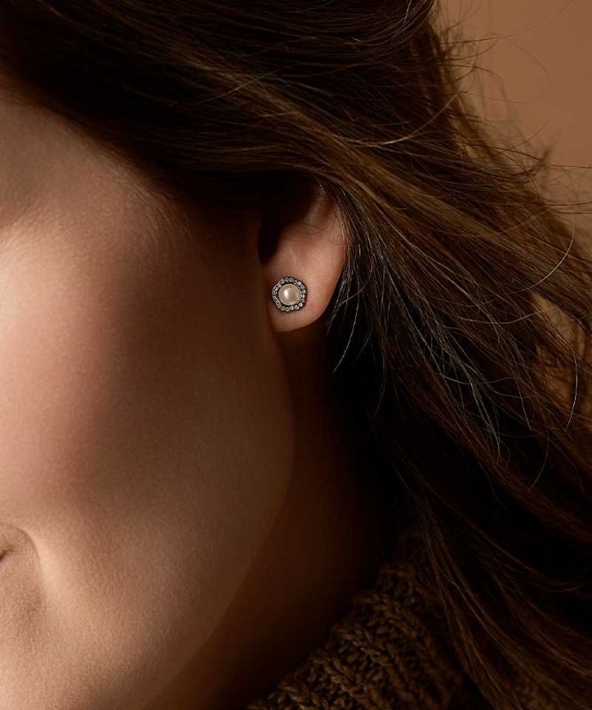 Blomdahl titanium knopjes fancy parel met crystal – 8 mm