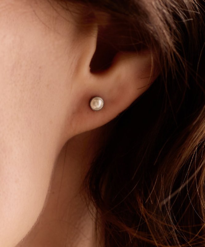 Blomdahl titanium knopjes met parel – 5 mm