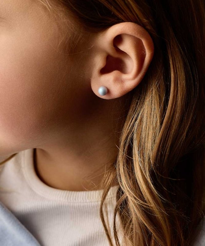 Blomdahl titanium pareloorbellen rainbow shimmer – 6 mm - Staartjes en Strikjes