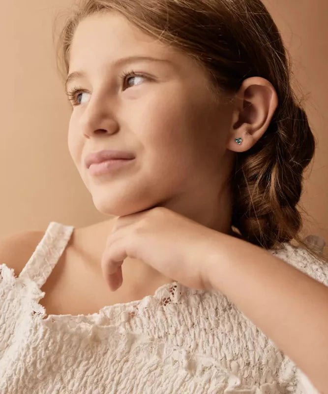 Oorbellen Blomdahl medical plastic klavertje blue zircon (incl. achterkantjes)