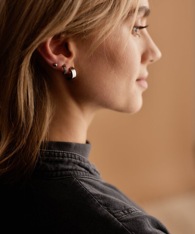 Oorbellen Blomdahl titanium boog zilverkleurig - 15 mm - Staartjes en Strikjes