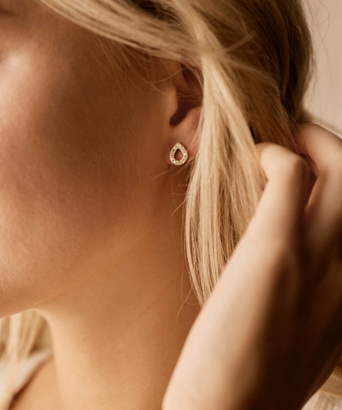 Oorbellen Blomdahl titanium drop crystal 10 mm. goudkleurig (incl. achterkantjes) - Staartjes en Strikjes