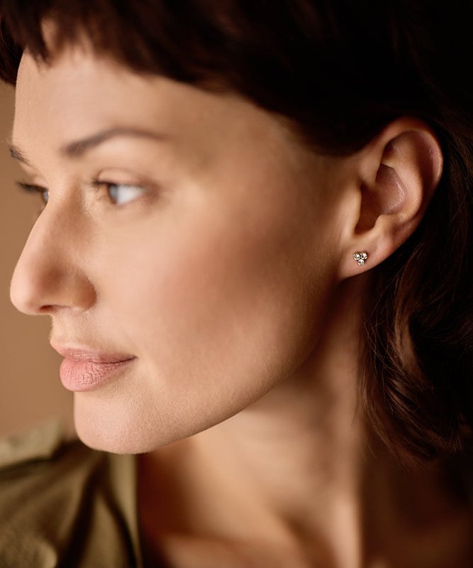 Oorbellen Blomdahl titanium goudkleurig klavertje - 6 mm.