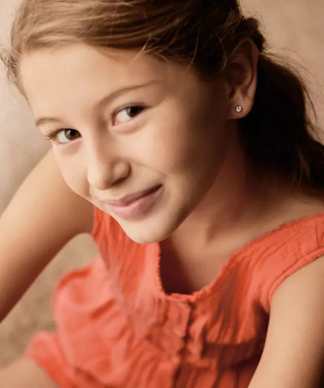 Oorbellen Blomdahl titanium knopje 5 mm. zirconiasteentje (incl. achterkantjes) - Staartjes en Strikjes