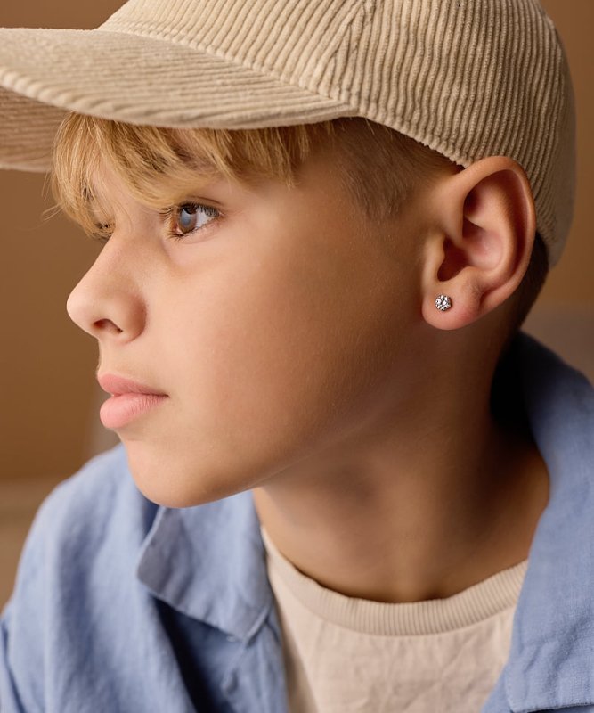 Oorbellen Blomdahl titanium knopje 6 mm. zirconiasteentje