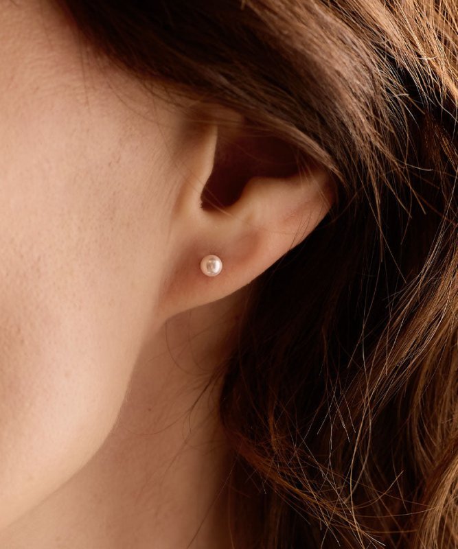 Oorbellen Blomdahl titanium met parel – lichtroze 4 mm