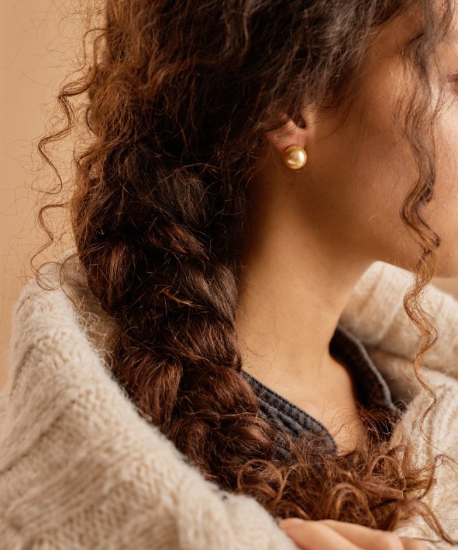 Oorbellen Blomdahl titanium parel golden shimmer 12 mm.