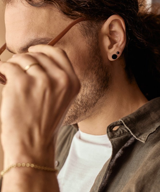 Oorbellen Blomdahl titanium rondje zwart 8 mm. (incl. achterkantjes)