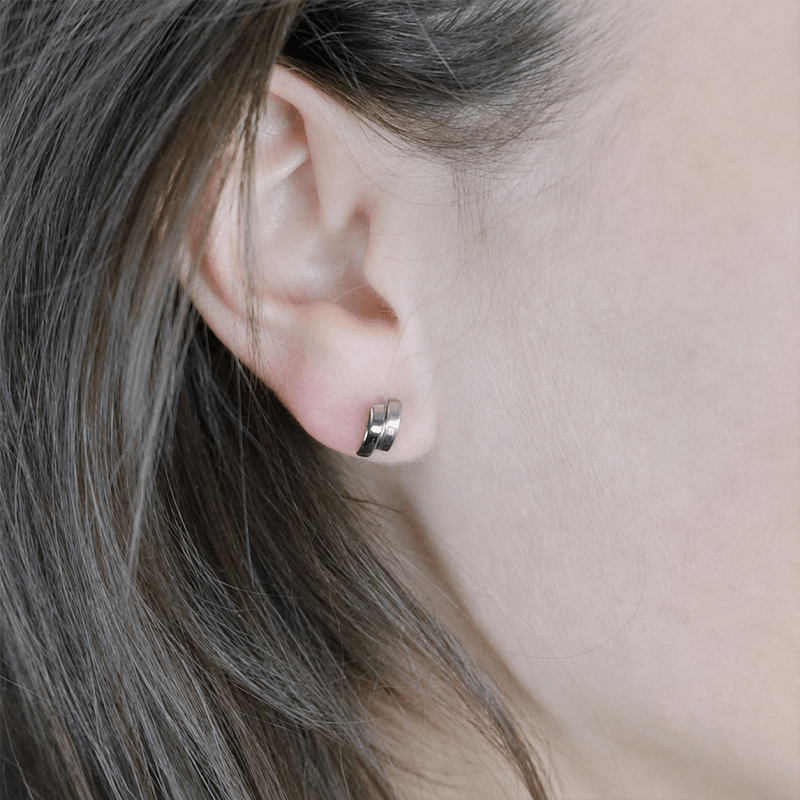 Titanium oorbellen Boccia mat/glans - Staartjes en Strikjes