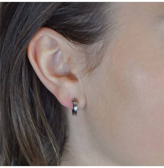 Titanium oorbellen Boccia oorringen 13 mm. - Staartjes en Strikjes